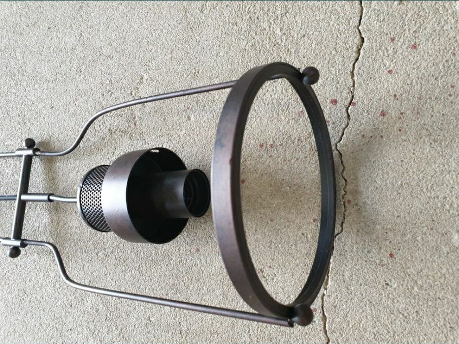 Candelabru /pendul metalic