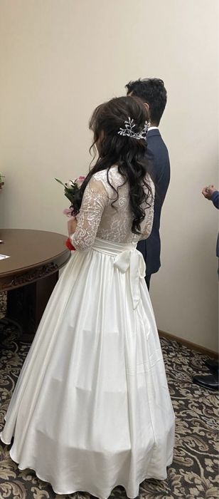 Коасивое свадебное или вечернее платье