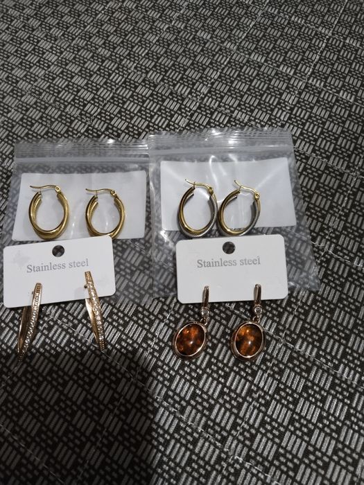 Продам серьги под золото