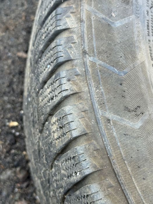 R16 зимние. 215.55