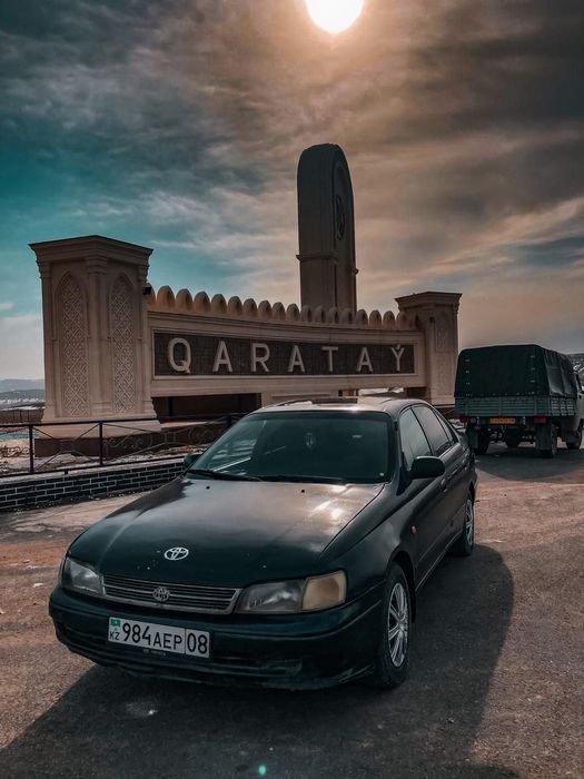 Тайота Карина 1993