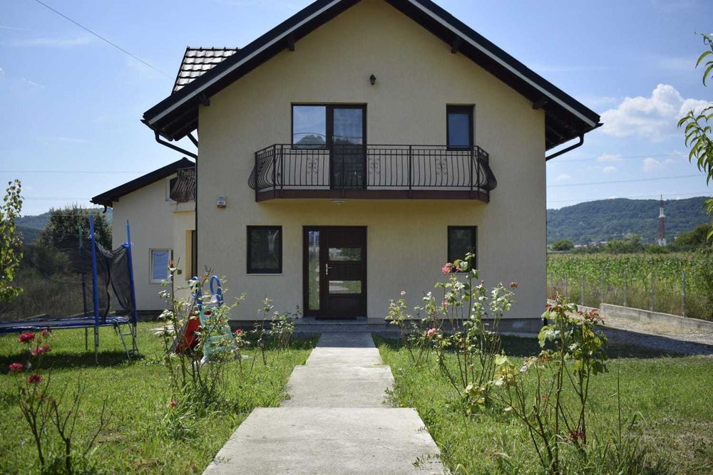 Casa de inchiriat utilata si mobilata