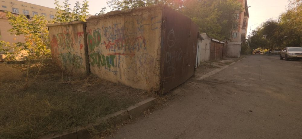 Продам  гараж бетонный