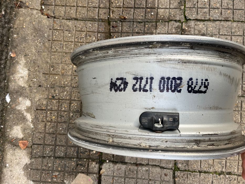 Продавам джанти 17-ки