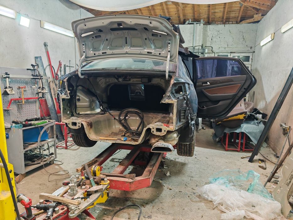 Авто тенекеджийски услуги на стенд