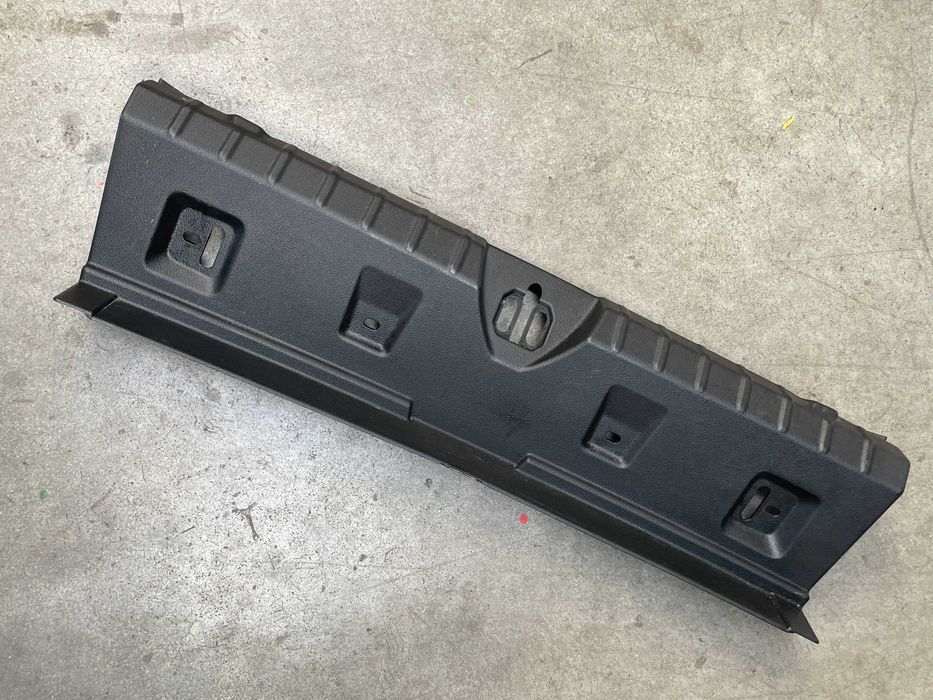 Ornament fusta spate negru Bmw seria 4 coupe F32 cod 7284138