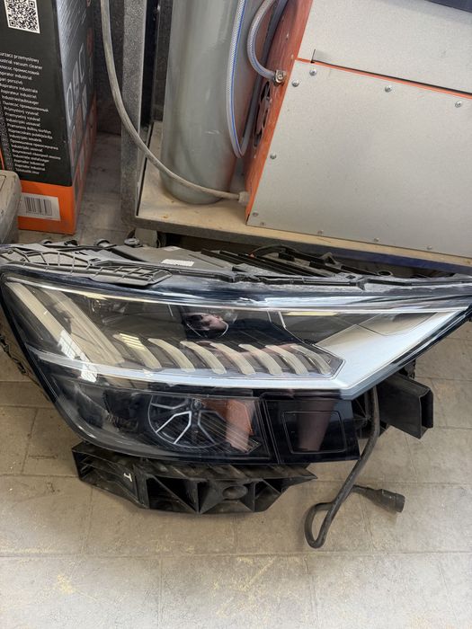 Десен Фар Audi Q2021 Matrix  оригинален