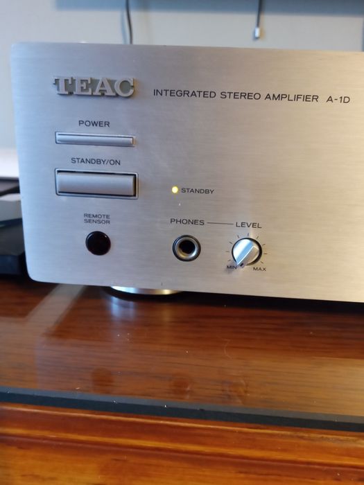 Amplificator premium Teac Tascam made in Japan