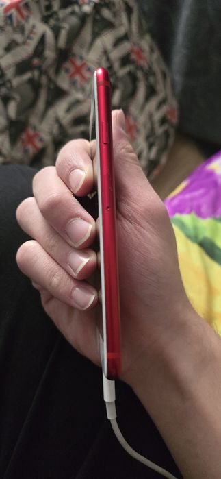 Продам или обменяю айфон 7 128