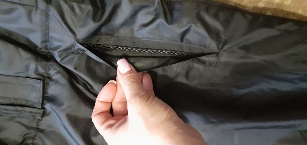 Тёплые штаны на 60 размер новые..