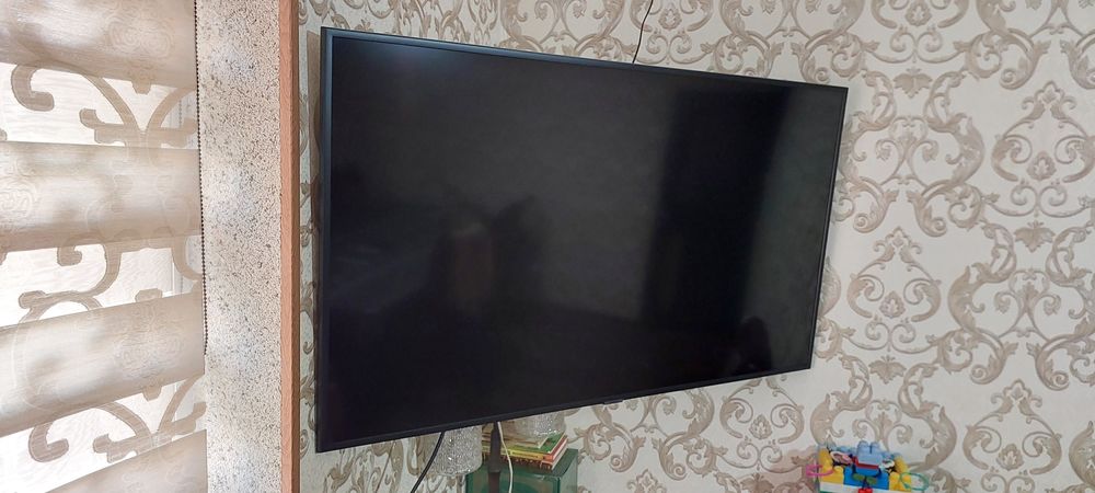 4К SAMSUNG  50 диагональ SMART ТV Модель UE50RU7100U Цена договорная.