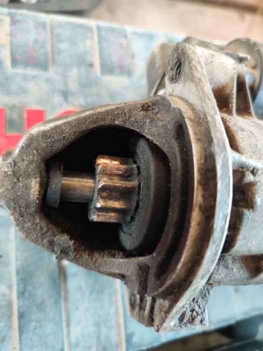 Мерседес спринтер стартери сотилади 500'000 сўмдан.