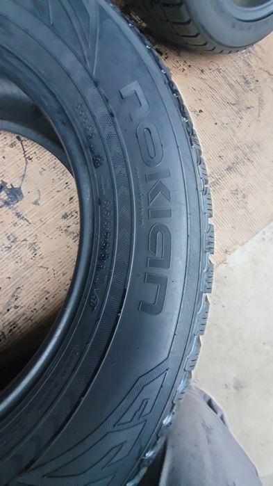 2 Anvelope Nokian 265 60 R18XL  M/S  impecabile.