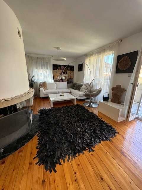 Дава се под наем Двустаен апартамент в София, Студентски град - 80 кв.м за 250 € - Снимка #1