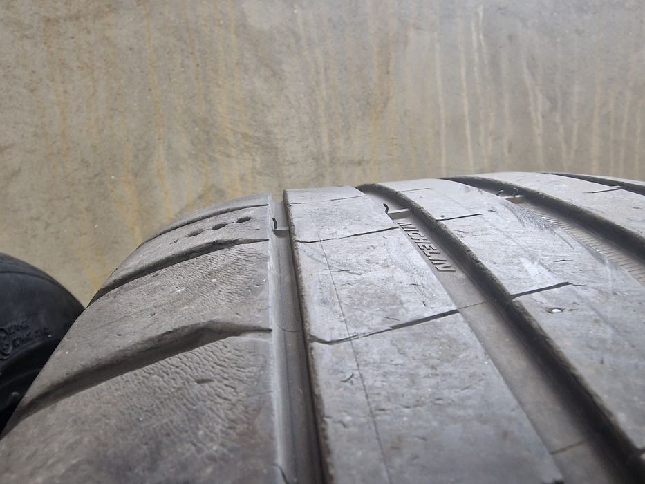 Anvelope 225/45/19 Michelin vara