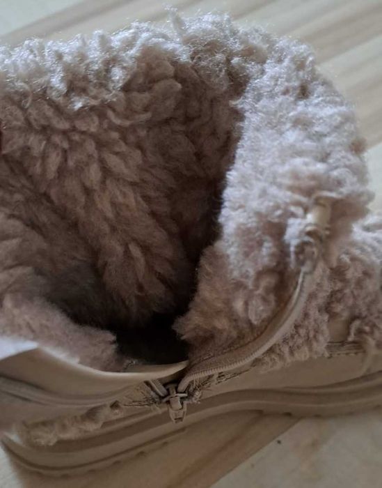 Ghete Zara ultra calduroase, marimea 30