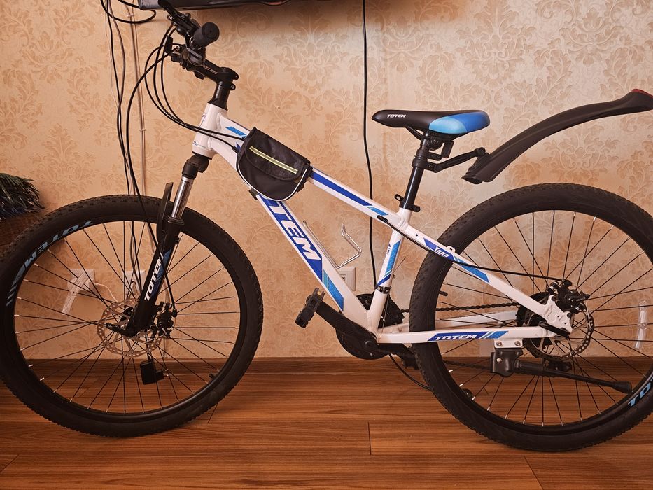 Горный гибридный велосипед