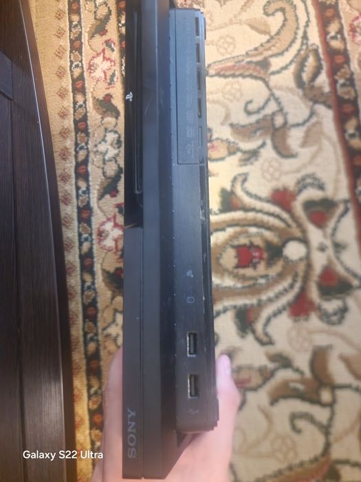 Продаю Ps3 Slim 74gb не прошитая