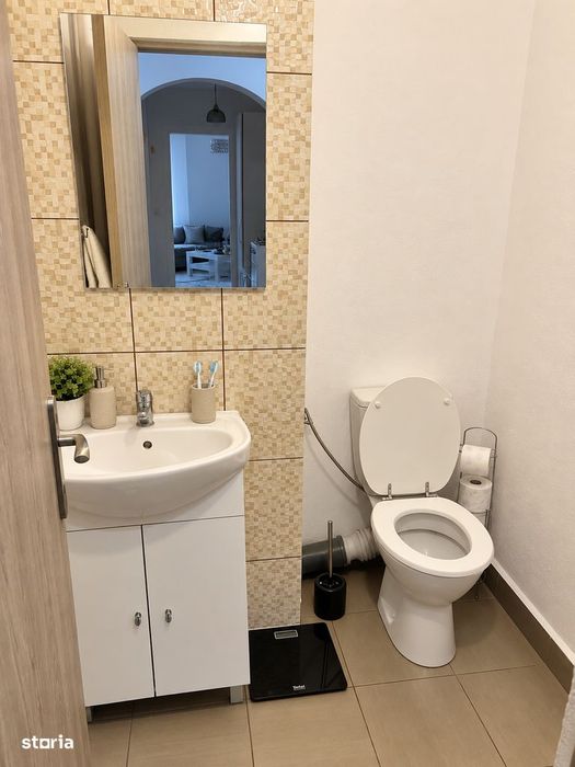 OFERTĂ - Apartament cu 3 camere, renovat, mobilat și utilat - Micalaca