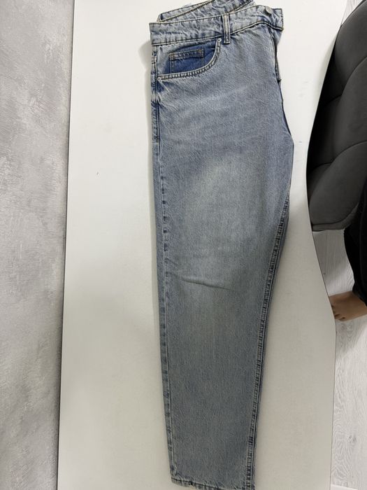 джинсы Tapered fit