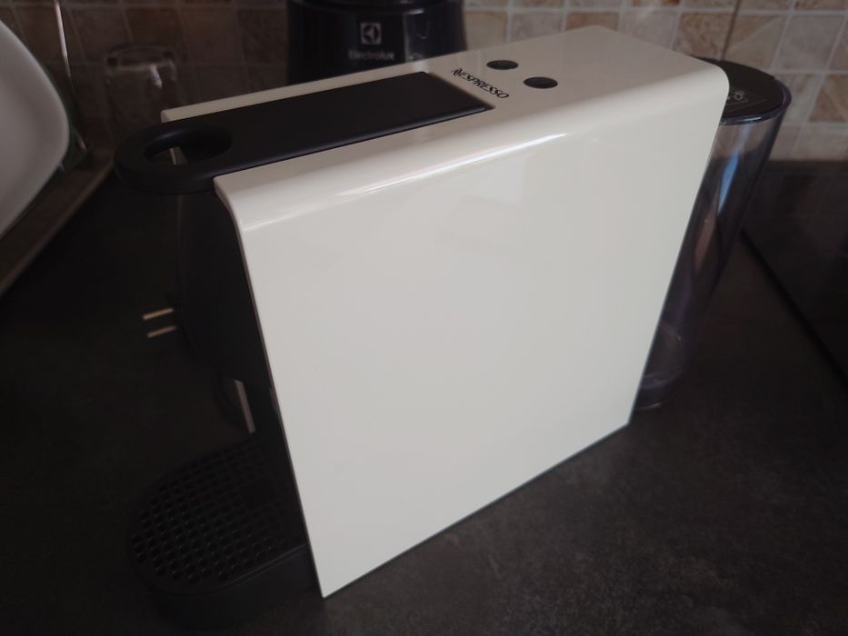 nespresso mini second hand si noi de vanzare • Anunturi • OLX.ro