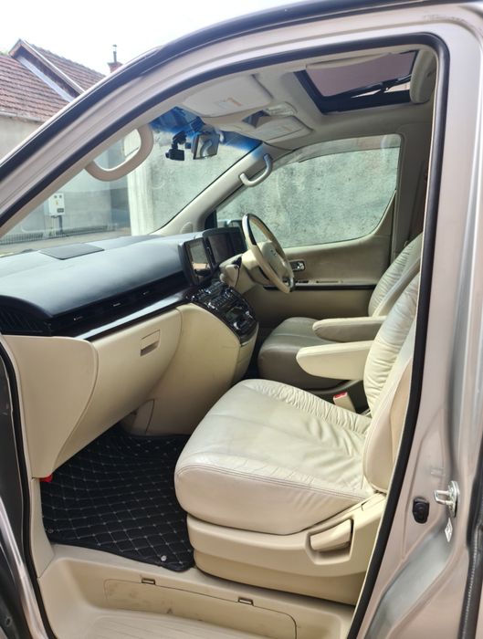 '05 Nissan Elgrand (E51) 3.5i 24V 4WD (240 HP) Rider Autech