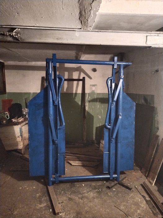 Фиксатор для скота