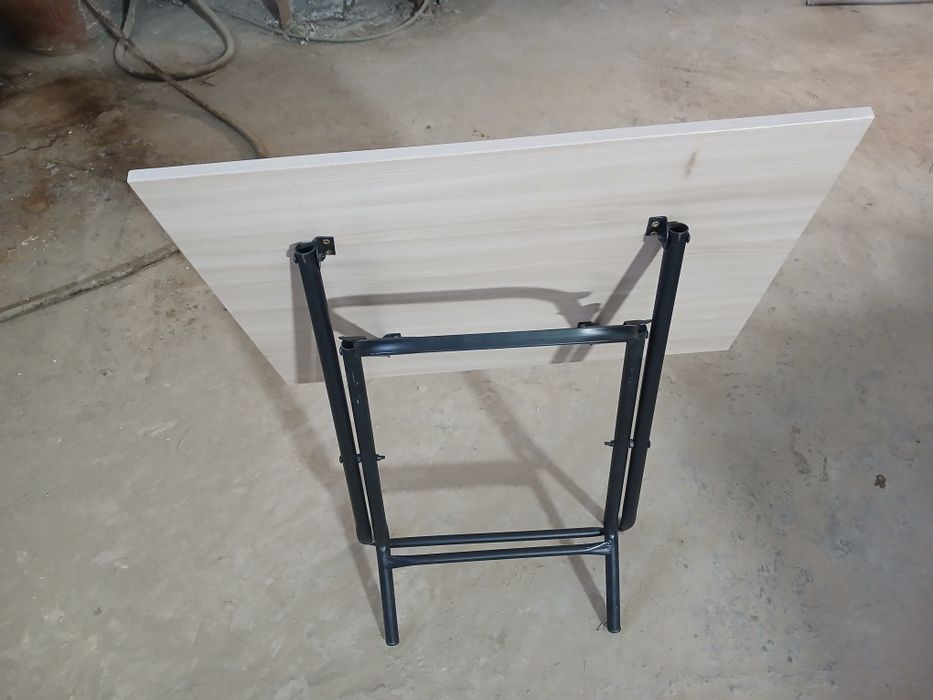 Стол раскладной..