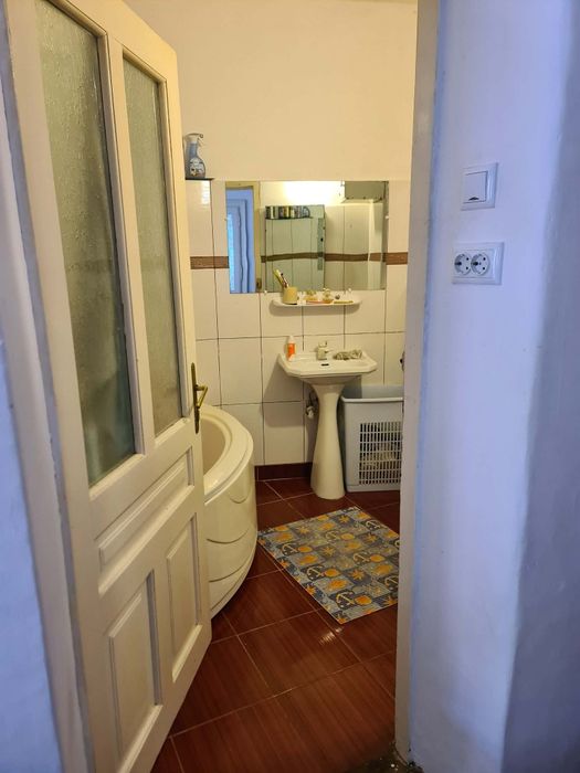 Apartament 2 camere de închiriat