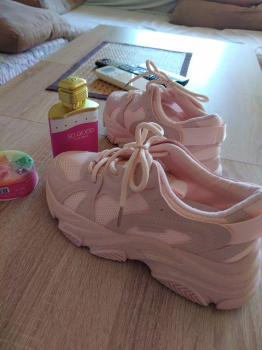 Розови дамски маратонки, цикламени Asics