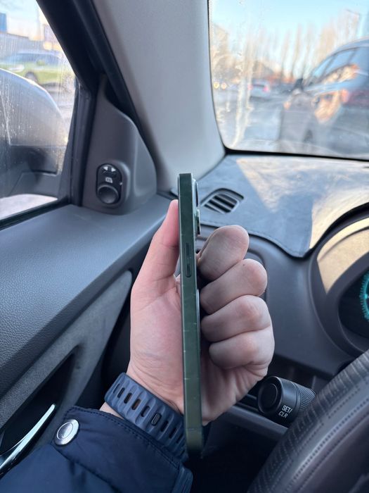 iPhone 13 срочно продаю