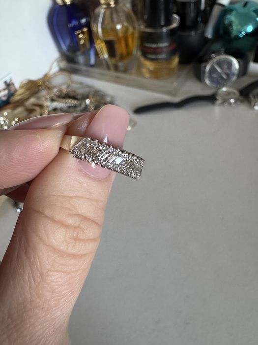 Inel diamante bagheta, marime 50, impecabil.