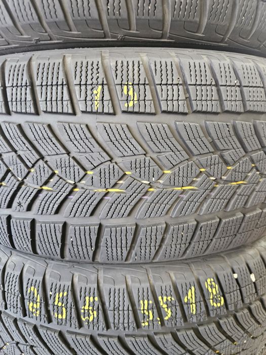 Гуми 255/55/18 Зимни
