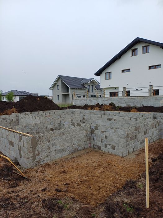 Firma Executăm case și lucrări rezidențiale