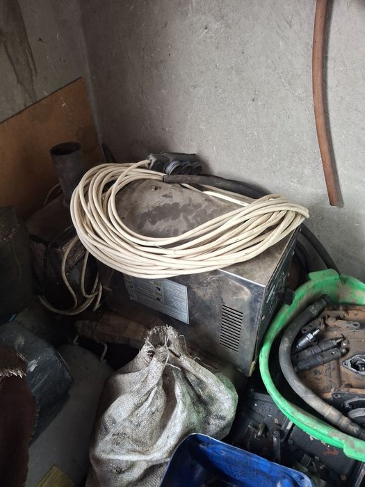 Сварка 3 фаза 220 менде жұмыс жасайды