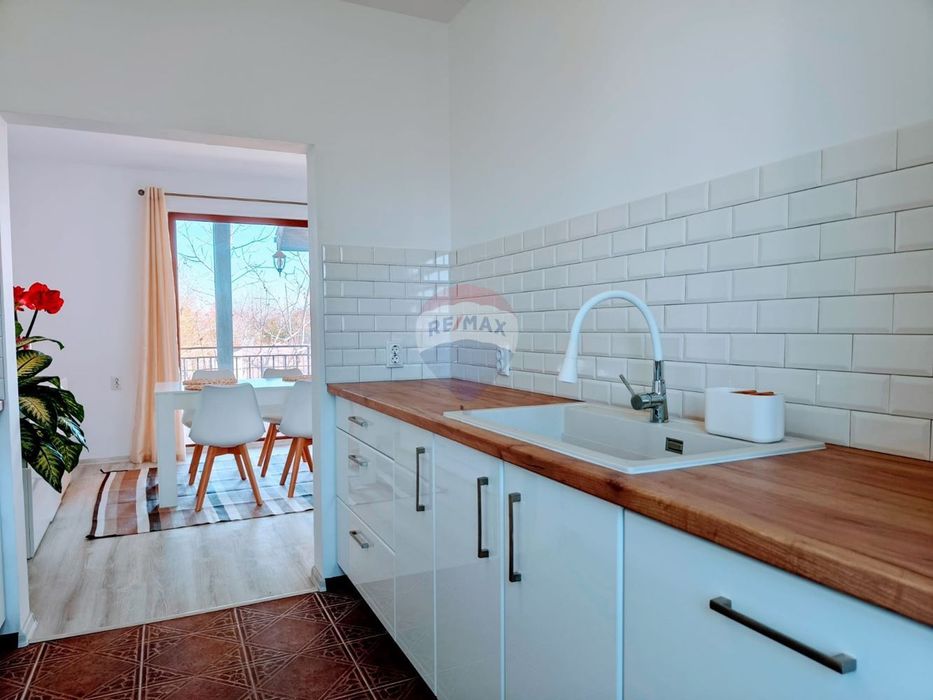 Продава се Къща в с. Царичино, Област Добрич - 267 кв.м за 581 €/кв.м - Снимка #10