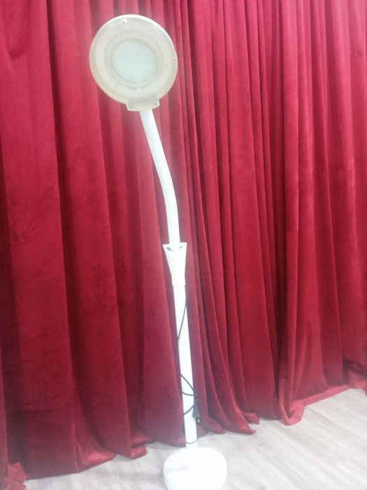 Продаются лампы для косметолога и лешмейкера