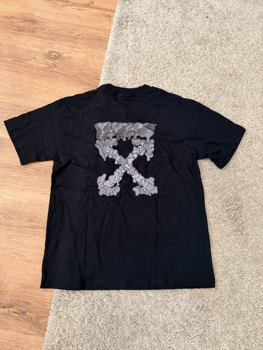 Tricou off white negru