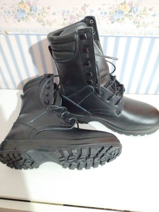 Зимние берцы и туфли