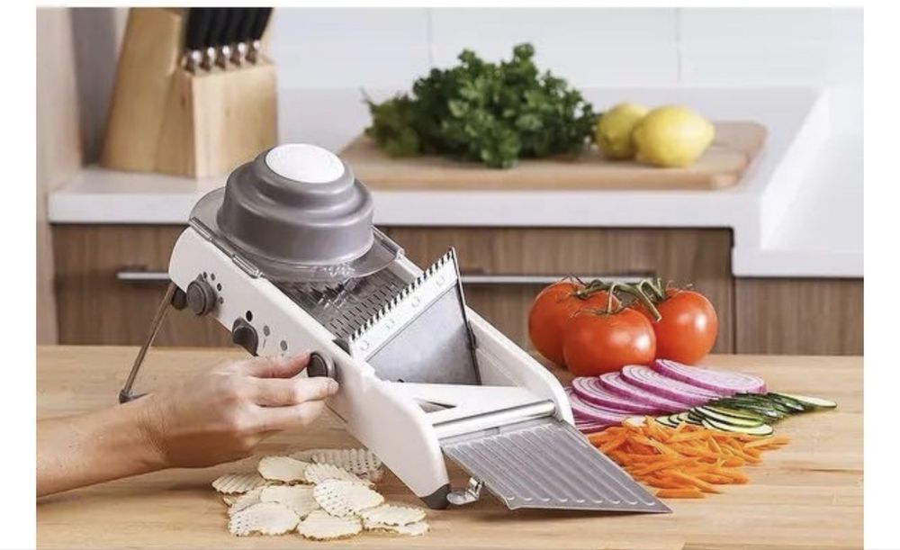 Многофункциональная овощерезка 3в1