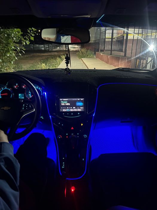 Шевроле Круз  1.8 автомат