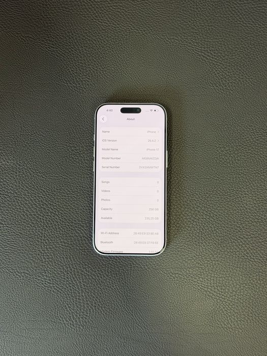 Перфектен iPhone 17 - 38 цикъла + застраховка
