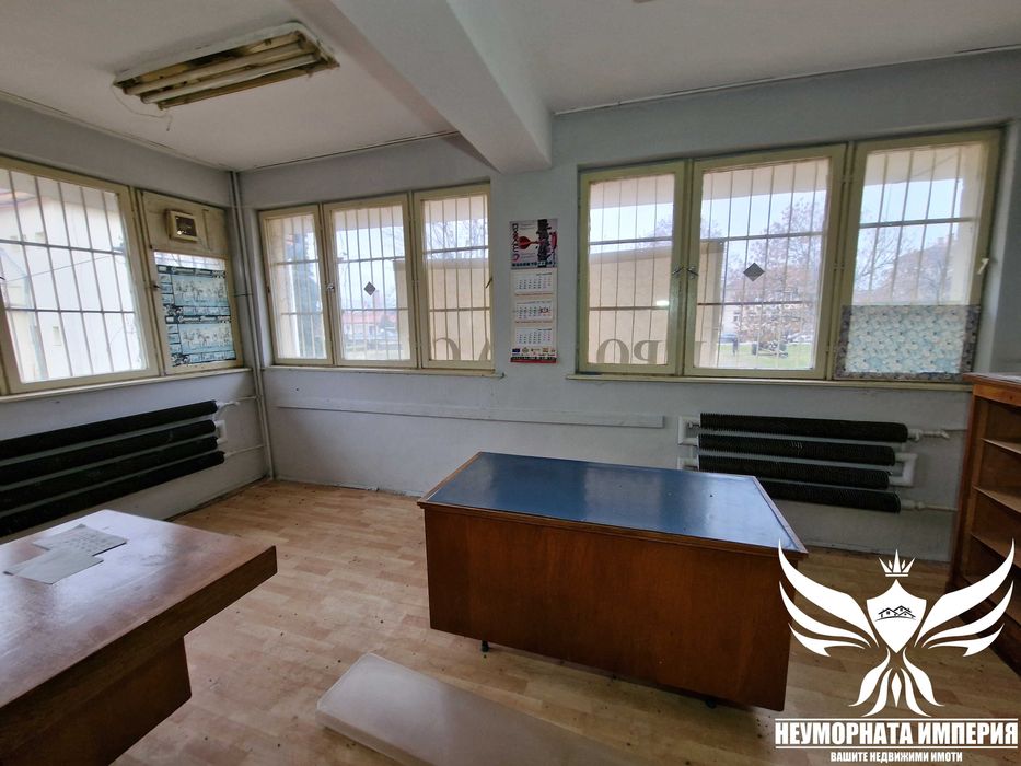 Продавам помещение/офис/аптека с РЗП 175кв. в с.Старосел, общ. Хисаря