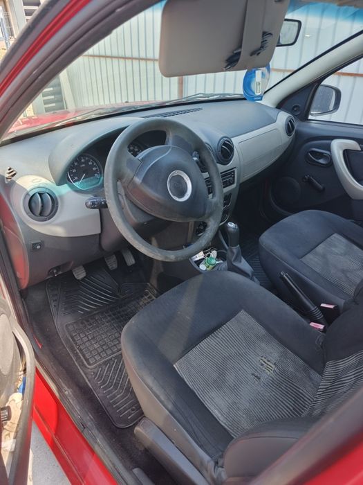 Vând Dacia Sandero