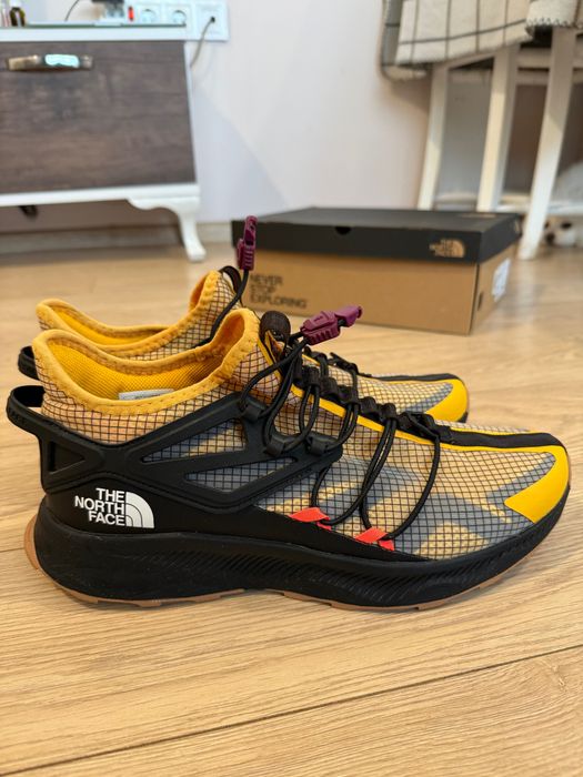 Маратонки The North Face