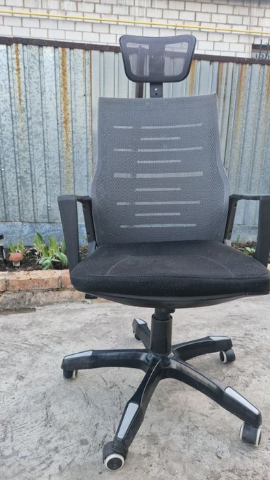 Продам компьютерные кресла