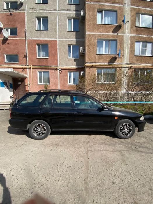 Продам автомобиль Митсубиси либеро