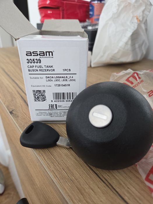 Buson rezervor cu cheie pentru Dacia Logan, Renault Clio