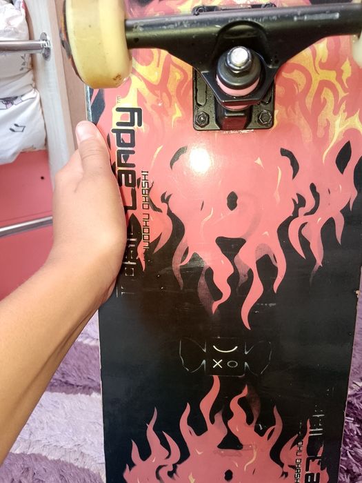 Продам скеит борд