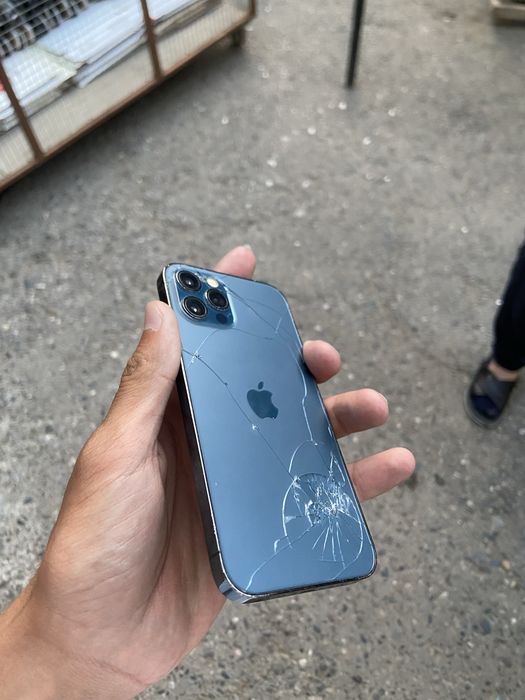 iphone 12 pro ………..